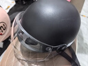青霄 安全头盔 标准款 新国标 3C认证 抗冲击包裹式防护 电男动女四季车骑通用 黑色透明镜片 实拍图