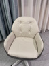 科润沙发电脑椅人体工学椅子办公学习家用舒适久坐卧室化妆宿舍书桌椅 双层款-婴肤科技布-米白色-3级防爆气杆 不可调节 固定扶手 双层加厚软包 实拍图