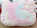 名创优品（MINISO）三丽鸥家族系列Hello Kitty18号大头靠枕幻彩款 可爱毛绒沙发抱枕 实拍图