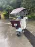 浪漫西施新款雨棚篷挡板可折叠电瓶摩托车防风挡雨防晒伸缩式遮阳伞 挡板可折叠+3秒收+需组装+蓝圆点 车把有后视镜+整体可快拆+不怕查 实拍图