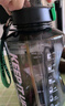 富光运动健身水壶大容量塑料杯水杯Tritan吨杯桶刻度吸管户外2500ML 实拍图