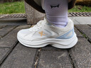 特步女子跑步鞋运动鞋冬季新款网面透气轻便减震休闲跑鞋 实拍图
