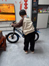 永久（FOREVER） 儿童自行车6-10岁自行车儿童单车儿童自行车小孩自行车儿童山地 标配蓝|单速+辐条轮+后货架+礼包 18寸【适用身高120-150cm】 实拍图