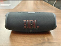 JBL CHARGE5 冲击波五代 便携蓝牙音箱+低音炮 户外防水音响 增强版赛道扬声器 男生礼物 灰色 实拍图