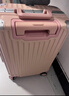 左汀行李箱铝框拉杆箱加厚结实抗压旅行箱登机箱大容量学生密码箱皮箱 茱萸粉 20英寸 ，可登机，适合短途出差 实拍图