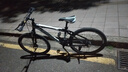 金武端自行车成人山地车公路赛车单车骑行变速超轻越野中学生初中青少年 尊享版-辐条轮-黑白色【铝架】 26寸21速 实拍图