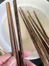 双枪（Suncha）鸡翅木筷子 中式分色筷 一人一筷家用无漆实木筷子5双装 实拍图