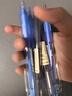 得力（deli）0.5mm自动铅笔文具套装（3支自动笔 60支HB铅芯）学生考试绘图练字可用 33156蓝 实拍图