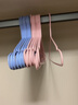 京东快递浸塑衣架防滑无痕加粗 防风耐用阳台家用衣柜收纳衣架 儿童款粉色 10支 实拍图