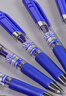 得力（deli）S01中性笔签字笔 0.5mm子弹头经典办公按动笔水笔 蓝色 12支/盒 S01 实拍图