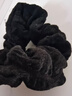 新款奶油泡芙大肠发圈女简约复古褶皱头花头绳丸子头皮筋气质发饰 黑色奶油褶皱发圈 实拍图