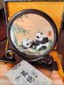 蜀中瑰宝蜀绣双面刺绣熊猫摆件中国特色礼物送老外出国四川成都伴手礼纪念 温馨熊猫（四川成都发货） 实拍图