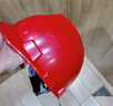 首盾（SHOUDUN）安全帽 高档ABS国标V型防砸旋钮 抗冲击红色 建筑电力工程工地施工批发 实拍图