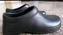 阿猫顿 厨师鞋男防滑防水厨房男士小黑鞋工作上班皮鞋男百搭风小皮鞋男 黑色基础款 42 实拍图