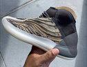 阿迪达斯（adidas）三叶草Yeezy QNTM 椰子男女实战版篮球鞋GX1331 实拍图