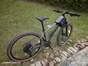 捷安特（GIANT）新款ATX 860铝合金10速筒轴油碟可锁定避震山地自行车 消光木炭灰 27.5×16 S 建议160-172cm 实拍图