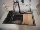 摩恩阳光系列厨房水槽大单槽洗菜盆一体盆304不锈钢台上中下家用洗碗水池 四孔集渣黑色水槽-圆形抽拉顶配 75*46CM 实拍图