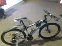 金武端自行车成人山地车公路赛车单车骑行变速超轻越野中学生初中青少年 顶配升级版-辐条轮-黑白色 26寸21速 实拍图