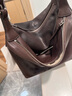 裘真圣诞礼物【明星推荐】经典hobo包植鞣牛皮腋下通勤休闲饺子女包 咖啡色-小号 小包/大包 实拍图