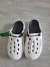 森馬洞洞鞋男夏季外穿踩屎感包头拖鞋青少年户外运动两用轻便沙滩凉鞋 白黑（旗舰款） 44-45 实拍图