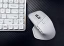 罗技（Logitech）大师系列 MX Master 4 高性能无线蓝牙鼠标  办公鼠标 静音鼠标  升级款 浅灰 带无线接收器 实拍图