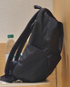 京东京造轻量小背包10L升级版2.0 双肩男女学生书包运动旅行 炭黑 实拍图
