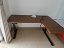 木藝生转角双电机电动升降电脑桌家用办公双人L型桌子工作台拐角书桌 双电2节插排右拐角3cm实木胡桃色 1.6*1.1M(升级加强版收纳横梁) 实拍图