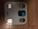 香山体脂秤智能体重秤 大彩屏显示 心率分析 电子秤人体称 24项身体数据 白 Type-C充电款 实拍图