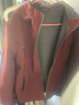 伯希和（Pelliot）软壳衣男女加绒外套春夏季户外透气防风防泼水抓绒休闲连帽夹克 女酒红色 S 实拍图