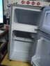 奥克斯小冰箱家用小型迷你冷藏冷冻两用出租房宿舍用节能省电寝室办公室电冰箱 【热卖款 升级净化去味】22A126DW银 实拍图