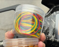 得力（deli）【超级爆款】50g彩色高弹力橡胶圈/橡皮筋/乳胶圈 财务办公用品 单盒装 3219 实拍图