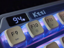 珂芝（KZZI）K75炫彩版机械键盘有线蓝牙无线2.4G三模gasket结构82键75配列PBT键帽RGB背光骑士灰版紫丁轴 实拍图