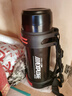 恩尔美（nRMEi）保温壶保冷杯大容量316不锈钢家用便携车载户外旅行工地保温水壶 磐石黑2000ml【保温72小时+4斤水+背带】 实拍图