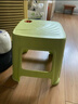 网红塑料凳子30.5cm客厅防滑凳餐桌凳简约可摞叠便携凳浴室凳 卡其色【两种款式随机发】 （一个装） 实拍图