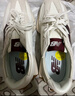 NEW BALANCE 【新年骐骥红】NB327官方休闲鞋女秋冬舒适百搭增高低帮运动鞋 灰色/米白/酒红 WS327KA 39 (脚长25cm) 实拍图