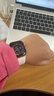 Apple/苹果 Watch Series 10 智能手表GPS款42毫米玫瑰金色铝金属表壳淡桃粉色运动型表带S/M MX1R3CH/B 实拍图
