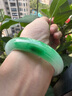 缅甸高档翡翠手镯冰种玉手镯浅绿飘花玉镯子女款正品真玉镯送礼物 53号 实拍图
