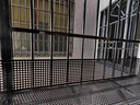 巨格304不锈钢冲孔板阳台防盗窗垫板窗台花架防护栏网垫防坠落防盗网 一体折弯40*100厘米高10厘米 实拍图