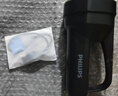 飞利浦（PHILIPS）手电筒强光超亮超长续穿天家用小型军远射手提探照灯应急巡逻矿灯 实拍图