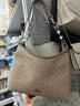 蔻驰（COACH）奥莱女士女包经典标志LAUREL 31号流浪包单肩包斜挎包腋下包礼物 SV/沙黄色/灰褐色 实拍图