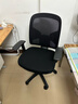 得力（deli）4900S 人体工学靠背办公椅/电脑椅/职员椅 可升降转椅舒棉坐垫 黑 实拍图