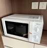 美的（Midea）快捷微波炉 家用小型  360°转盘加热  旋钮操控 高温杀菌 易洁内胆 M1-L213B 纯白 实拍图