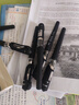 晨光(M&G)文具拔盖0.7中性笔学生黑碳素笔大笔画签字笔商务办公子弹头练字笔速干水笔 黑色6支/盒 GP11104 实拍图