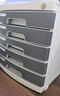 得力（deli）5层带锁手拉办公桌书桌桌面收纳盒文件柜收纳柜抽屉式 桌面带索引标签资料 学科试卷分类 灰色8855 实拍图
