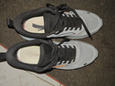 安踏男鞋运动鞋男士春季密网保暖减震防泼水跑步鞋通勤旅游休闲鞋子男 【轻云-密网款】雾灰/基础黑-1 42 (260mm) 实拍图
