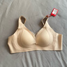 猫人无痕内衣女士无钢圈文胸大胸显小提拉聚拢上托防下垂薄粉底液胸罩 实拍图