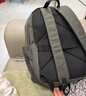 京东京造轻量双肩背包20L升级版2.0 男女运动旅行通勤学生书包 炭黑 实拍图