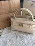 CHARLES&KEITH鳄鱼纹凯莉包手提斜挎婚包包女包生日礼物新年礼物CK2-50270880-1 Ivory象牙色 S 实拍图
