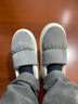 洁丽雅防水棉拖鞋男士秋冬季室内居家防滑保暖厚底踩屎感加绒全包棉鞋女 灰色【防水羽绒布，耐赃易清洗】 42-43 (适合41-42) 实拍图