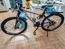 金武端自行车成人山地车公路赛车单车骑行变速超轻越野中学生初中青少年 旗舰版-辐条轮-黑白色 26寸21速 实拍图